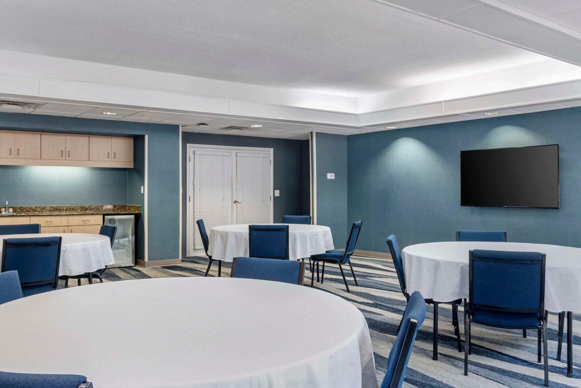 Comfort Suites Gastonia - Charlotte Экстерьер фото