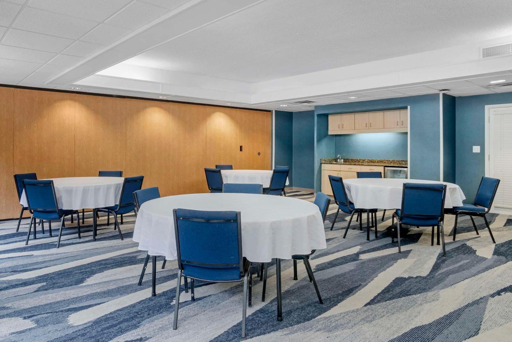 Comfort Suites Gastonia - Charlotte Экстерьер фото