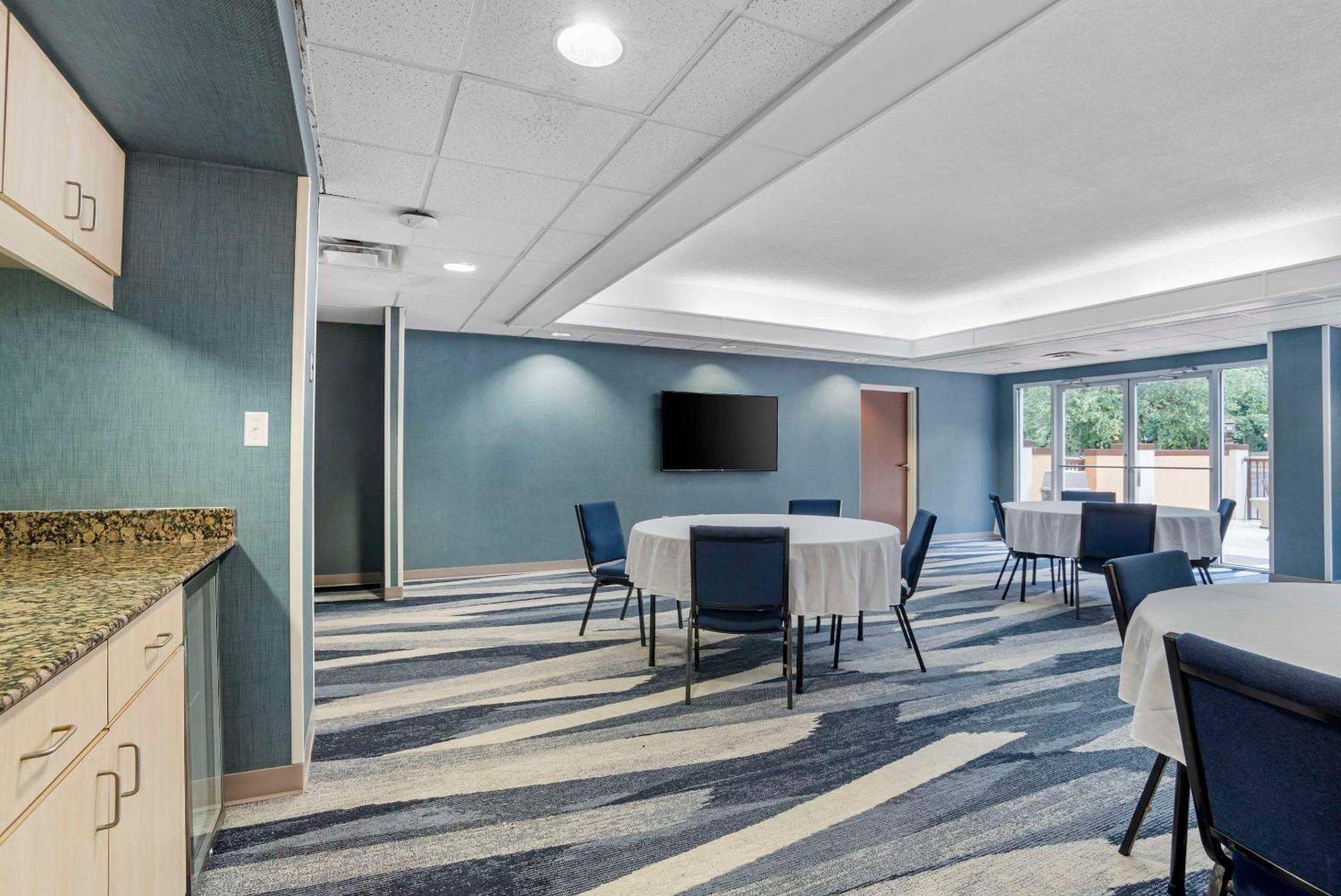 Comfort Suites Gastonia - Charlotte Экстерьер фото
